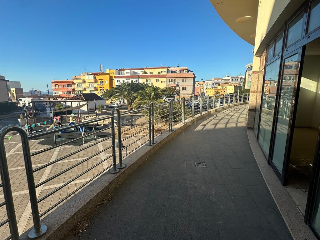 undefined - Image 6