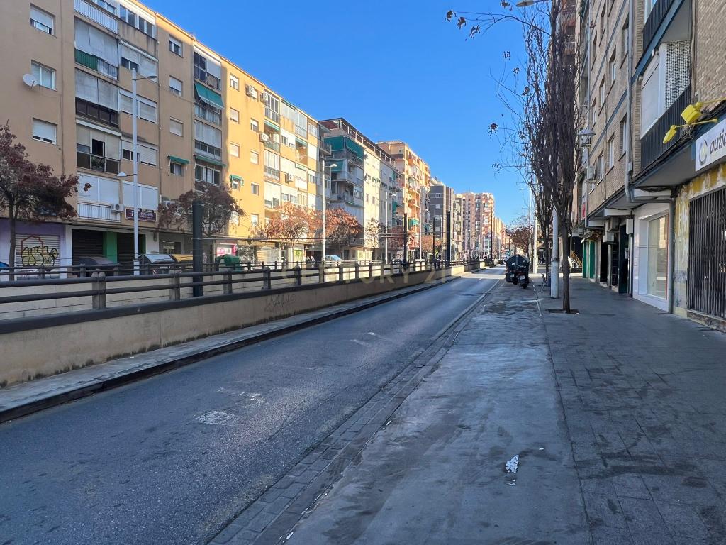 undefined - Image 3