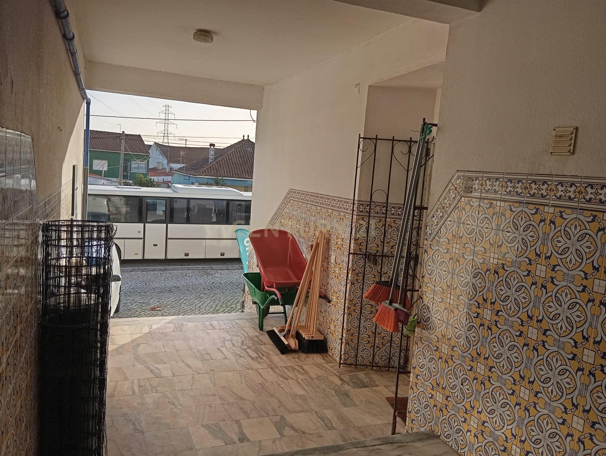 Loja em Palmela, com possibilidade de converter em habitação - Image 8