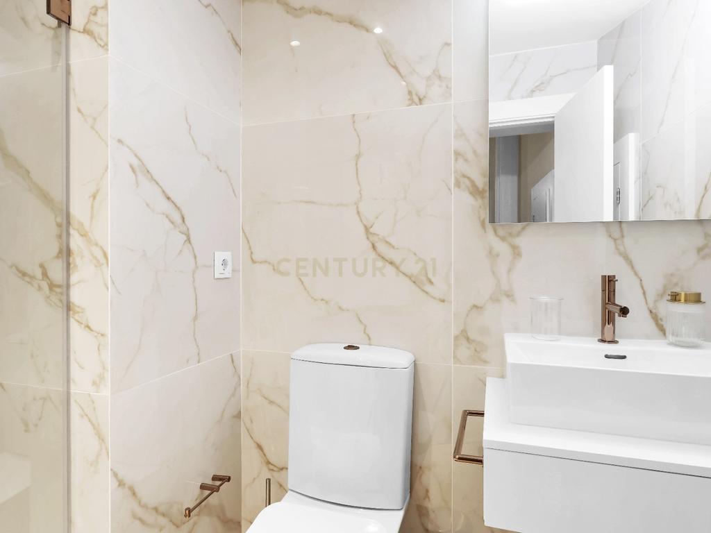 Apartamento T1 Exclusivo à Venda – Escada dos Guindais - Image 16