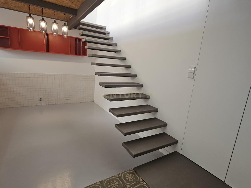 T1 Duplex Exclusivo na Rua da Restauração – Porto - Image 3