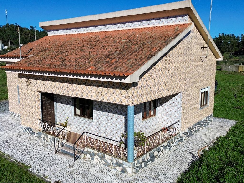 Moradia T3 Vale do Grou-Vila de Rei - Image 9