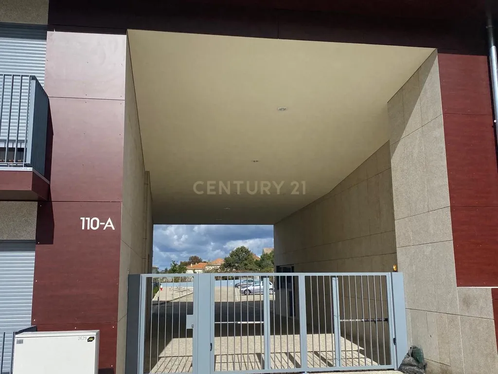 Apartamento T1 PORTO - Próximo ao Hospital São João - Image 2
