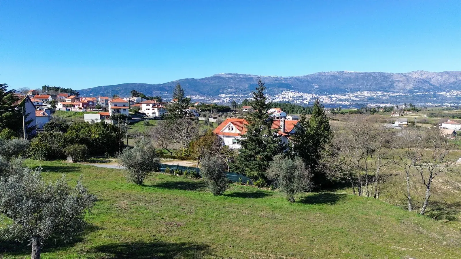 Terreno com vista da Serra da Estrela , Covilhã - Image 6