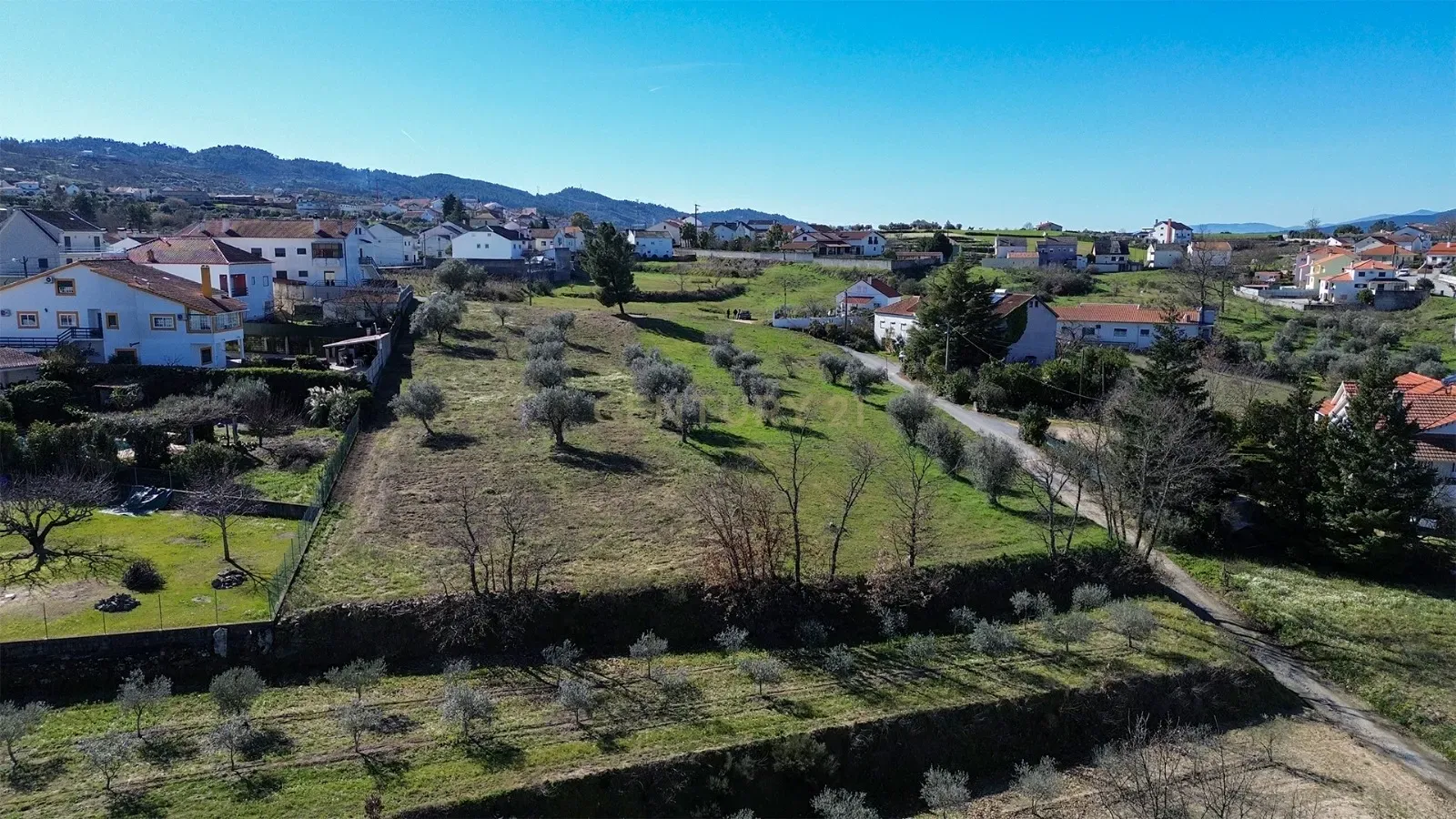 Terreno com vista da Serra da Estrela , Covilhã - Image 7