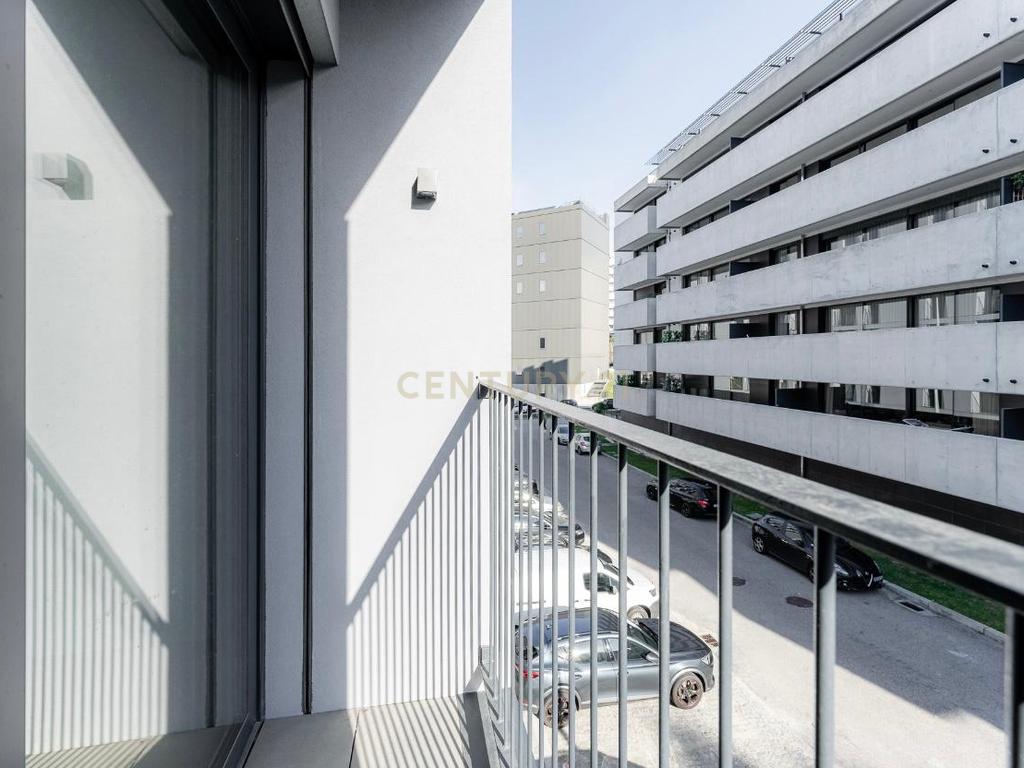 Apartamento T1 Novo Em Vila Nova de Gaia - Image 1