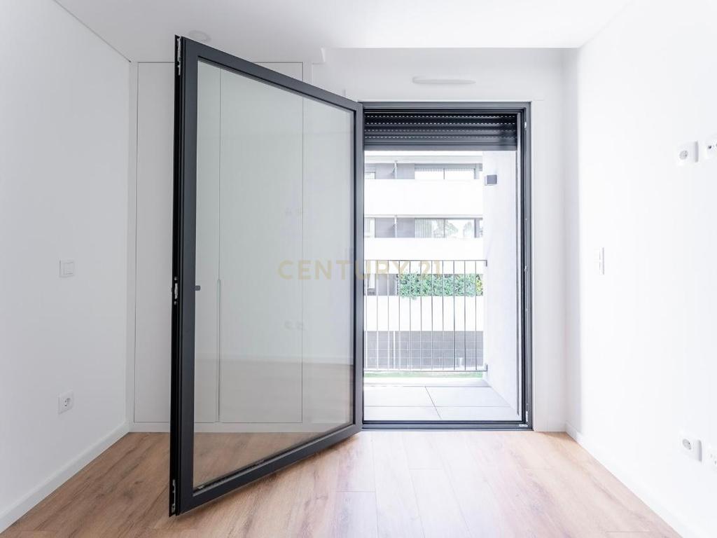 Apartamento T1 Novo Em Vila Nova de Gaia - Image 7