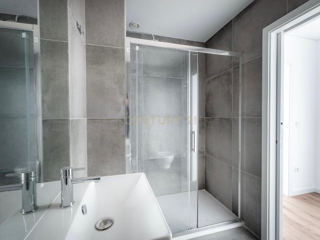 Apartamento T1 Novo Em Vila Nova de Gaia - Image 11