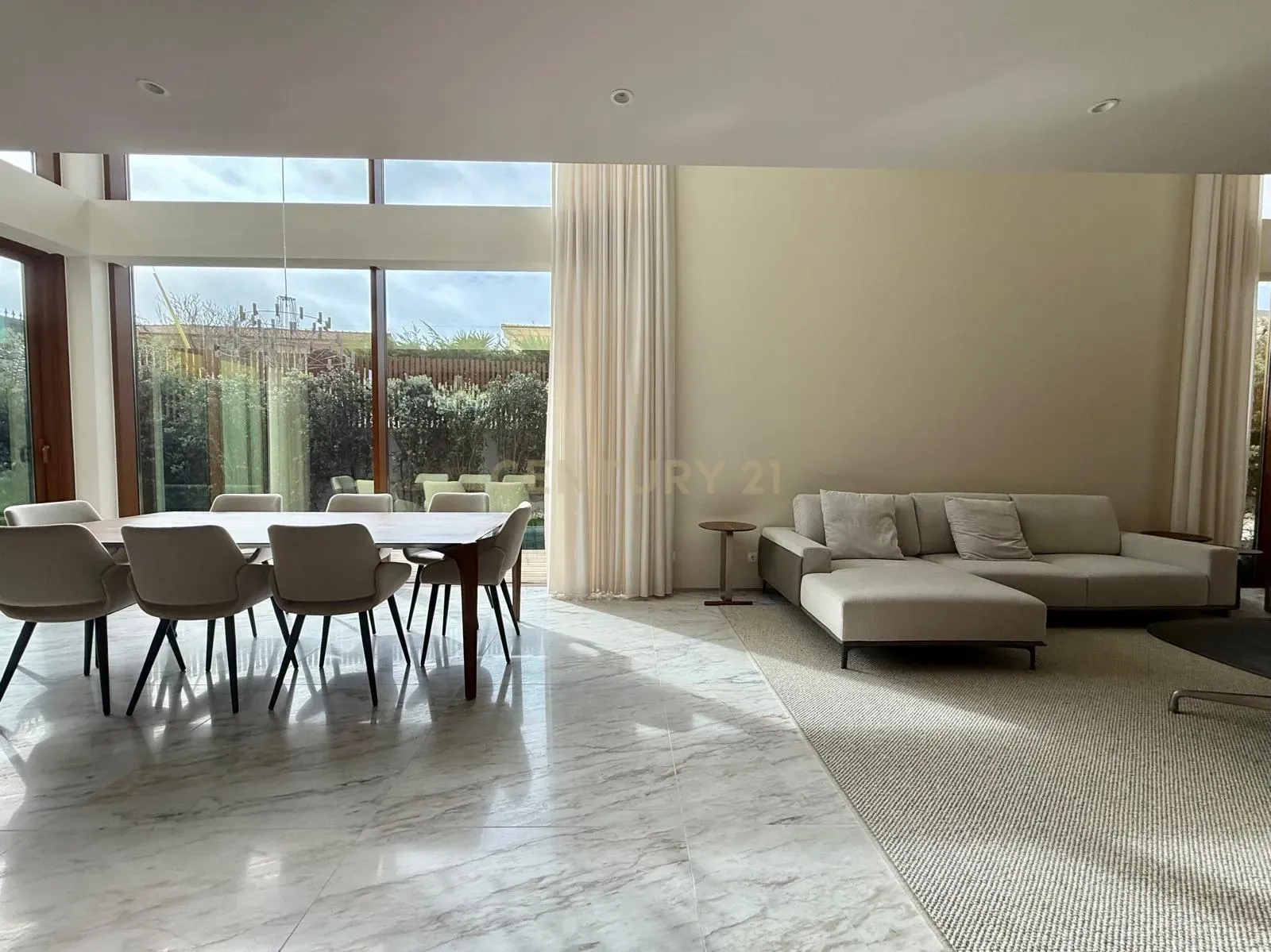 Moradia T4, com piscina, jardim, garagem privada em condomínio fechado em Cascais - Image 6