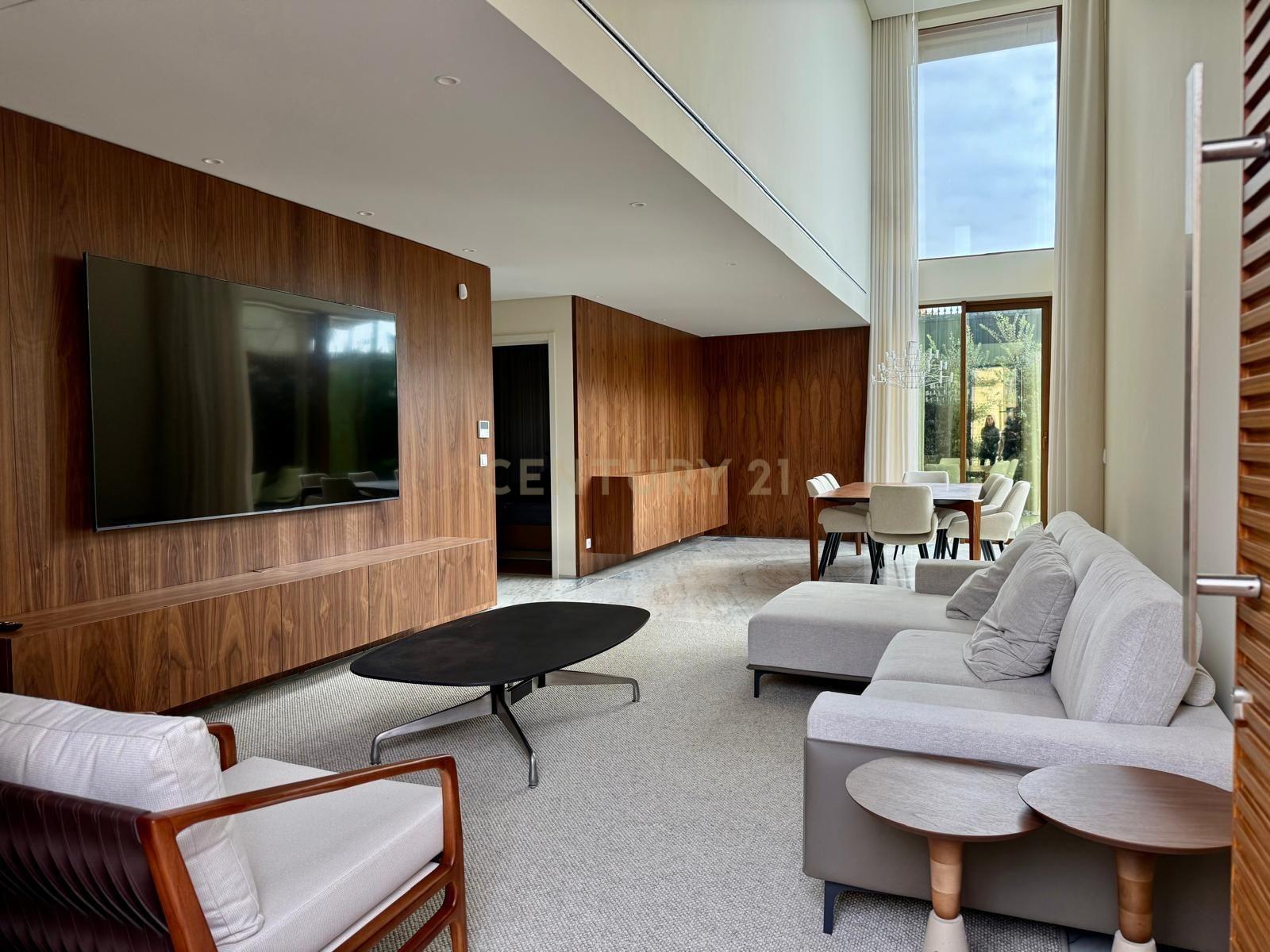 Moradia T4, com piscina, jardim, garagem privada em condomínio fechado em Cascais - Image 5