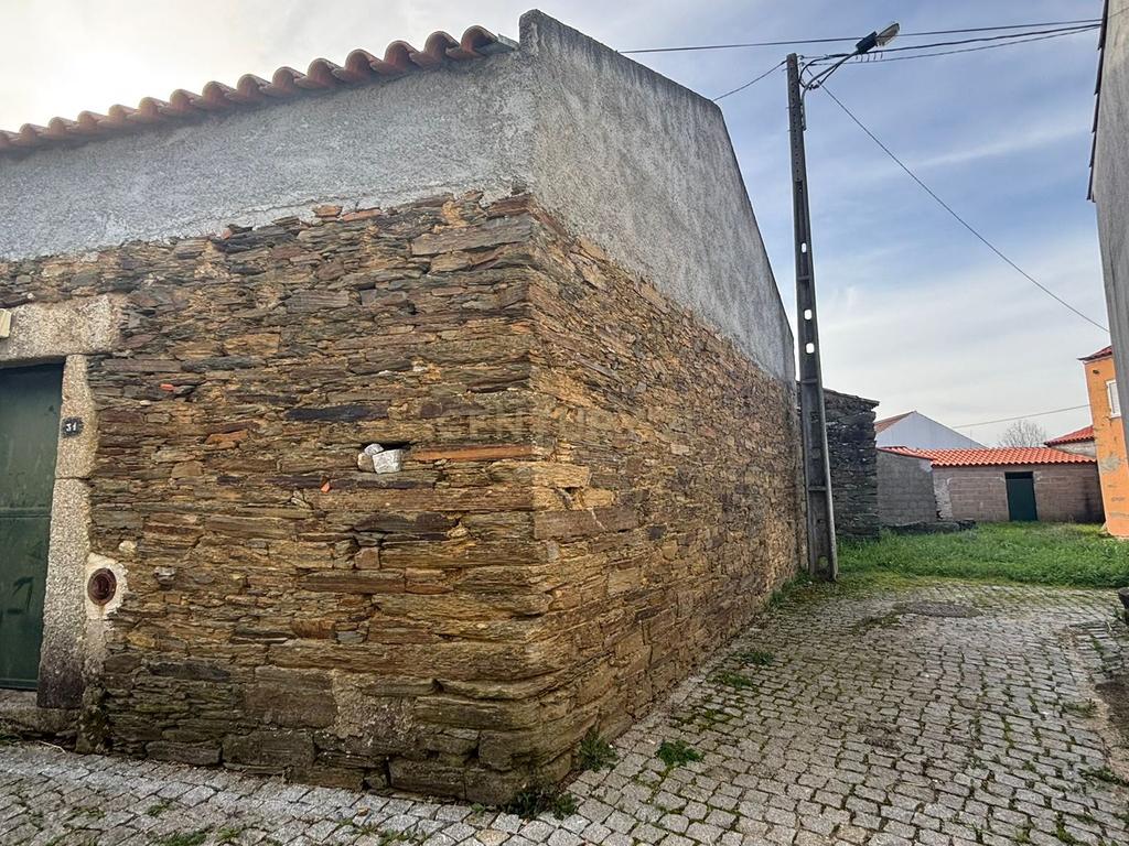 Casa em Pedra, Benquerença - Image 2
