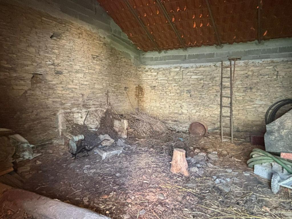 Casa em Pedra, Benquerença - Image 4