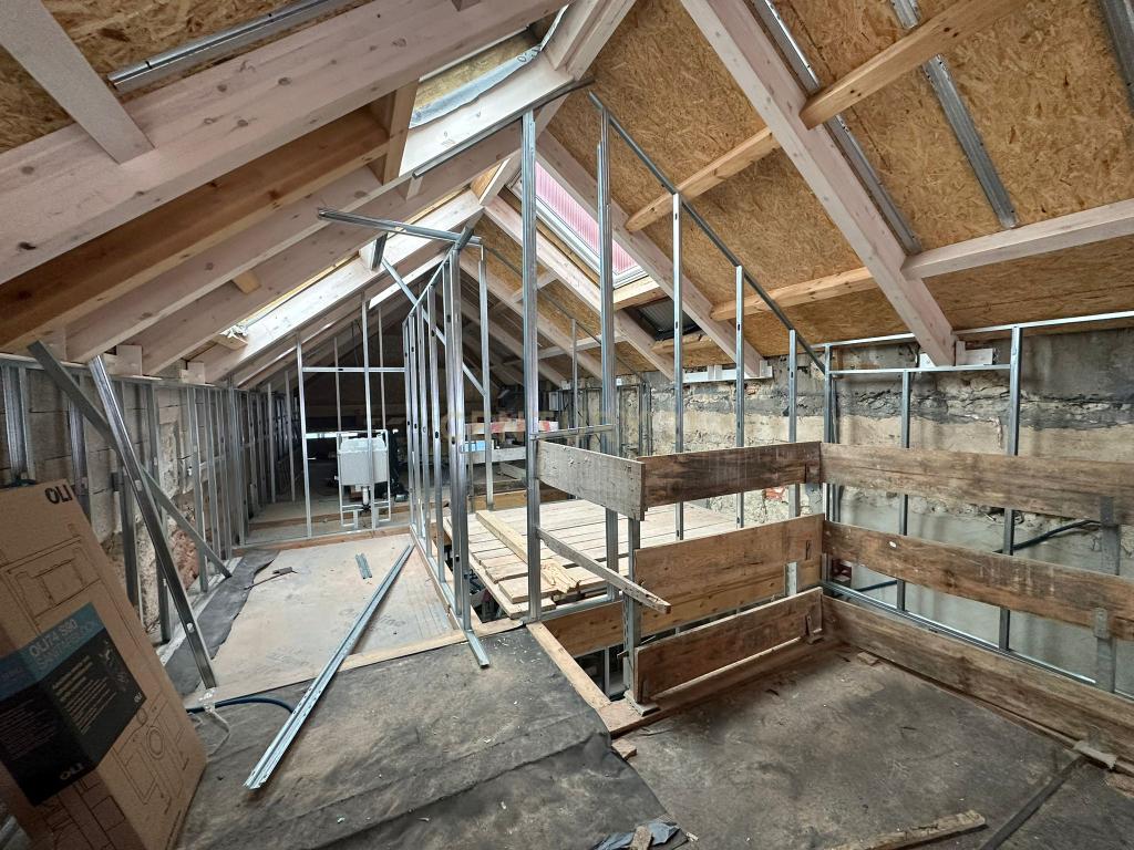 T1 Duplex com Mezanine em Cedofeita – Modernidade e Conforto no Coração do Porto - Image 13