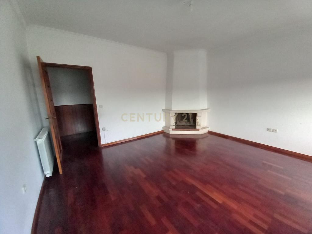 Apartamento T3, Sertã - Image 11