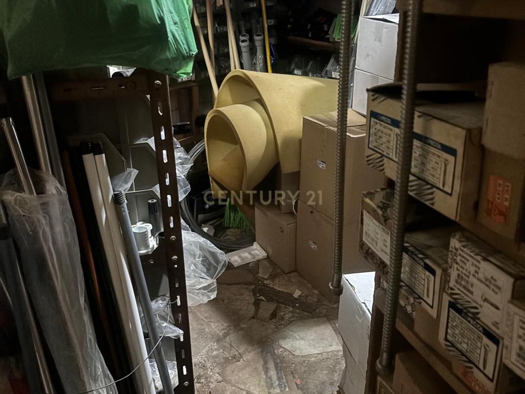 Trespasse de Loja na Parede - Image 10