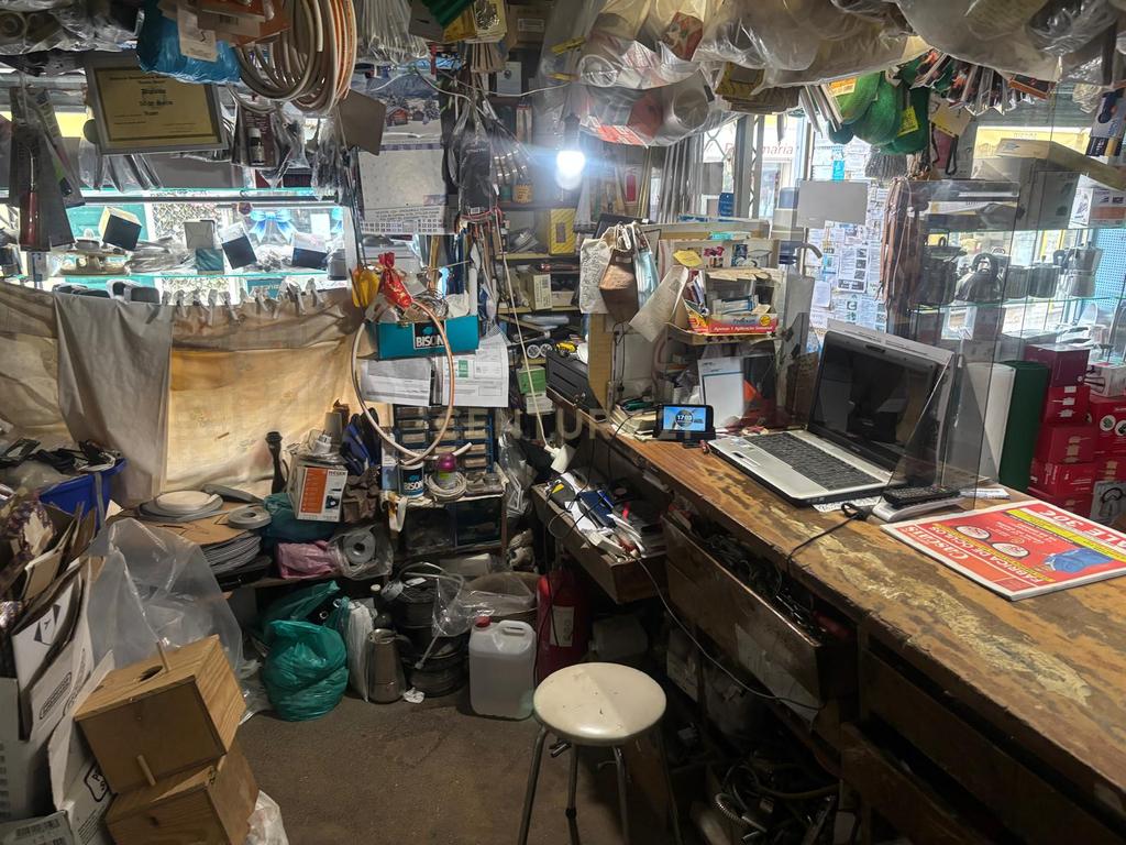 Trespasse de Loja na Parede - Image 4