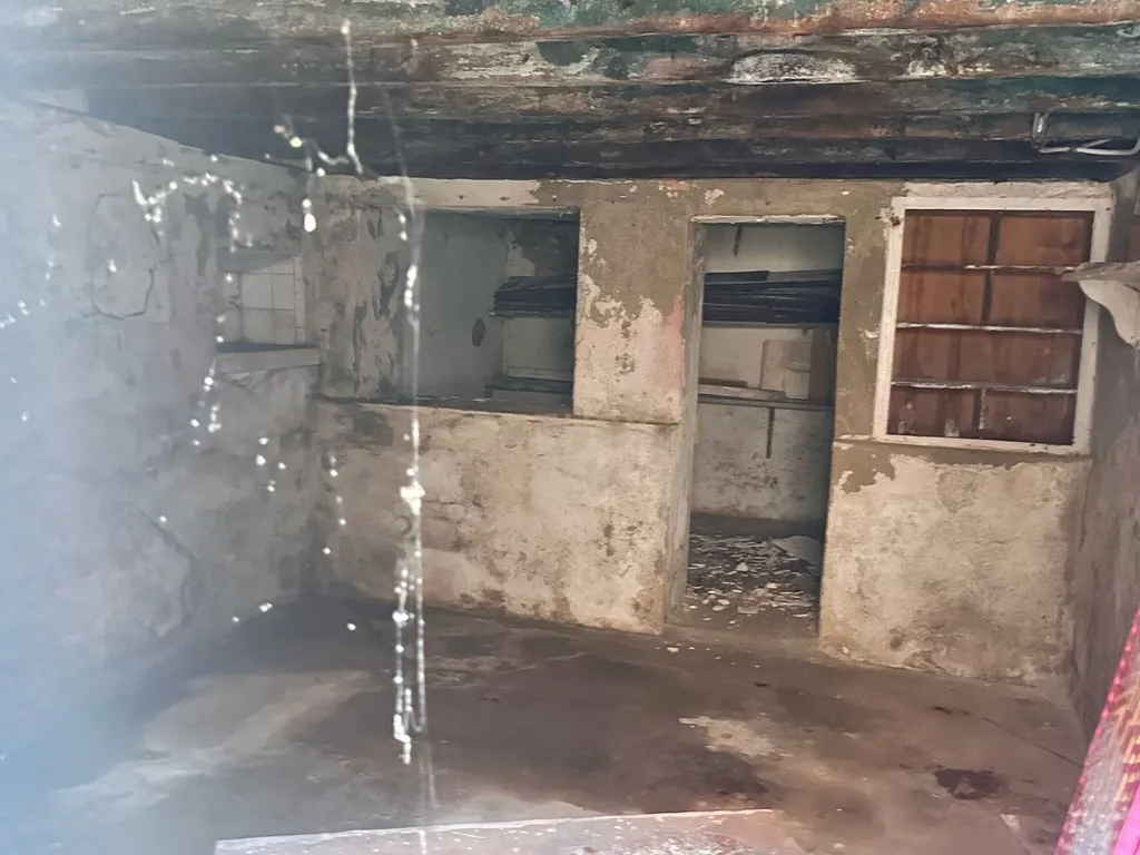 Prédio em Marvila com terreno de 589 metros! - Image 32