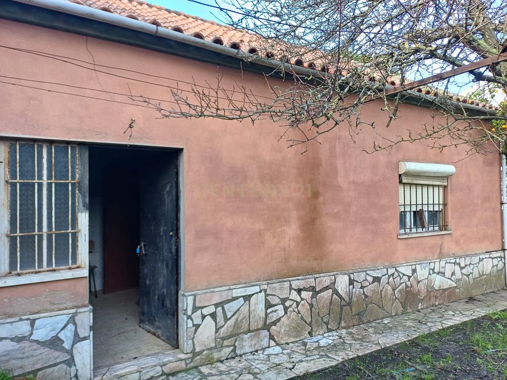 Moradia Isolada em Pinhal Vidal, Corroios, Seixal: Luz Natural e Vista Campestre - Image 9