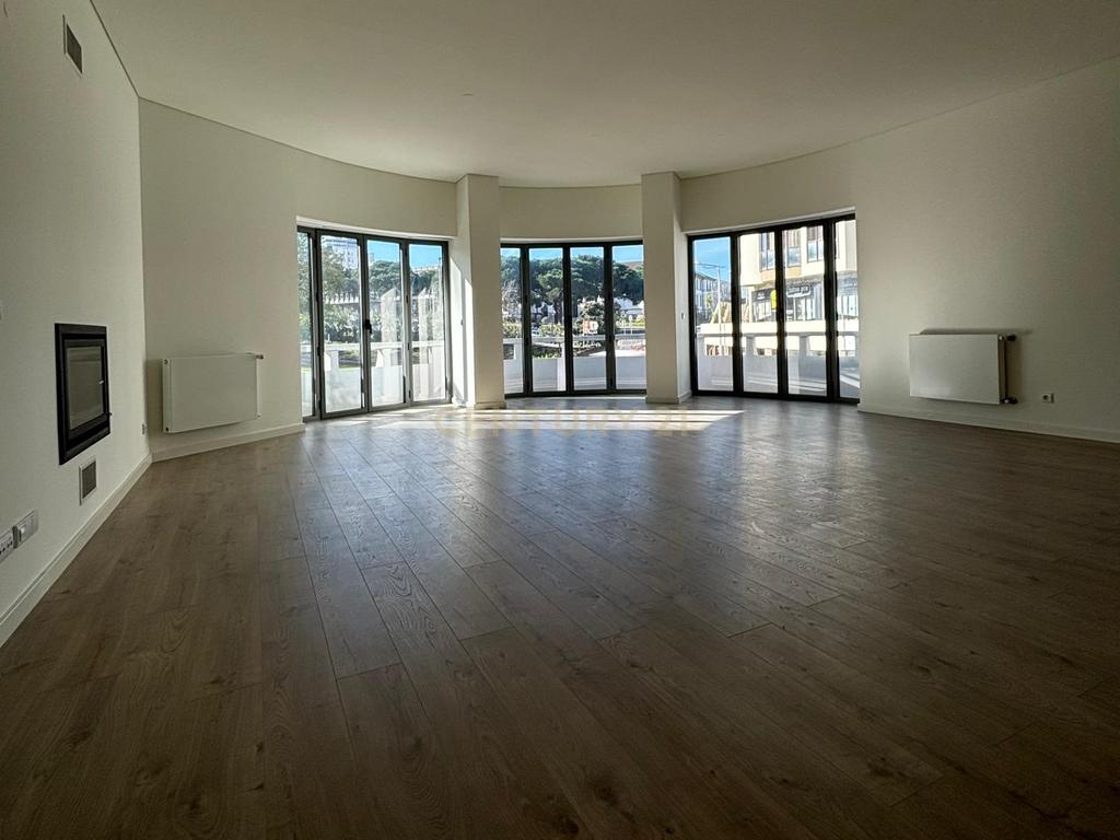 Apartamento T4- Edifício Comendador - Image 4