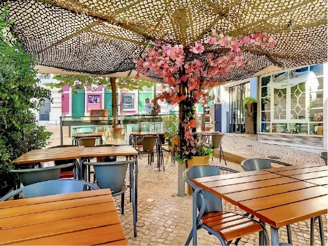 Loja com restaurante no Chiado em Lisboa - Image 1