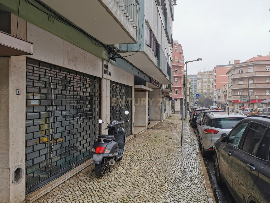Loja bem localizada - Avenida de Roma - Image 1