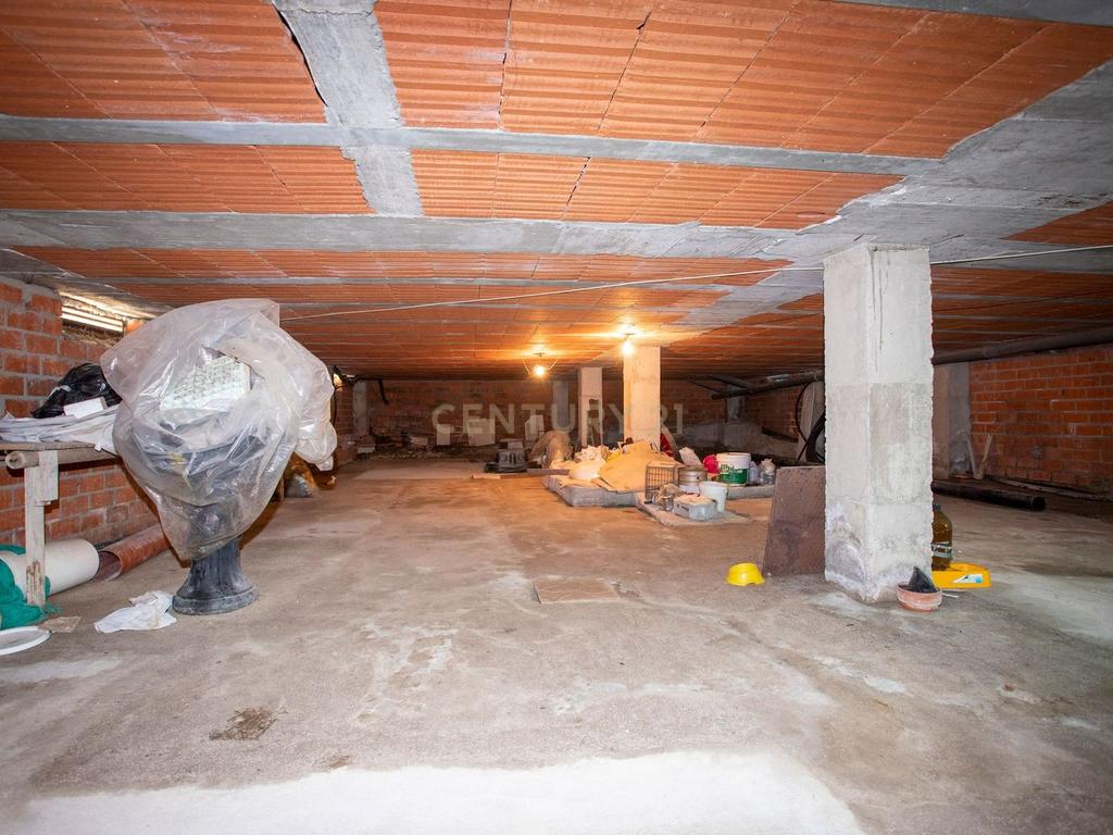 undefined - Image 60