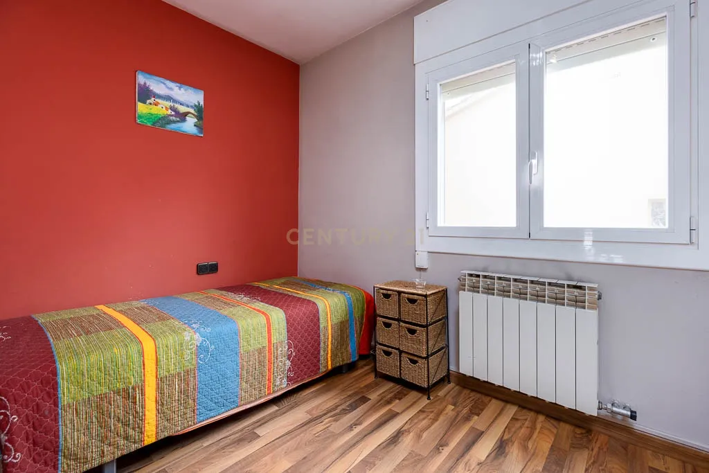 undefined - Image 35