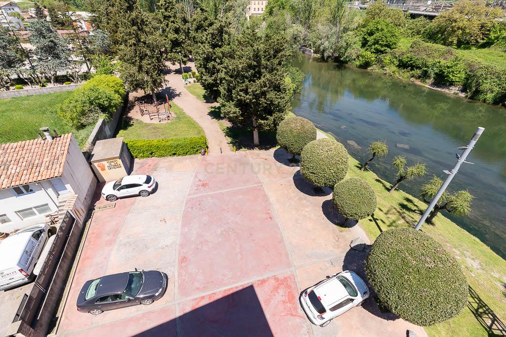 undefined - Image 84