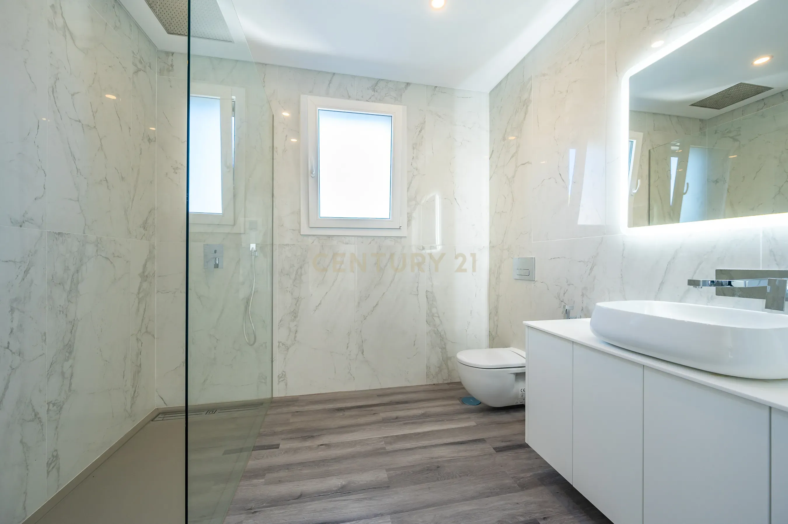 Moradia T5 de luxo com Piscina em Famões - Odivelas - Image 53