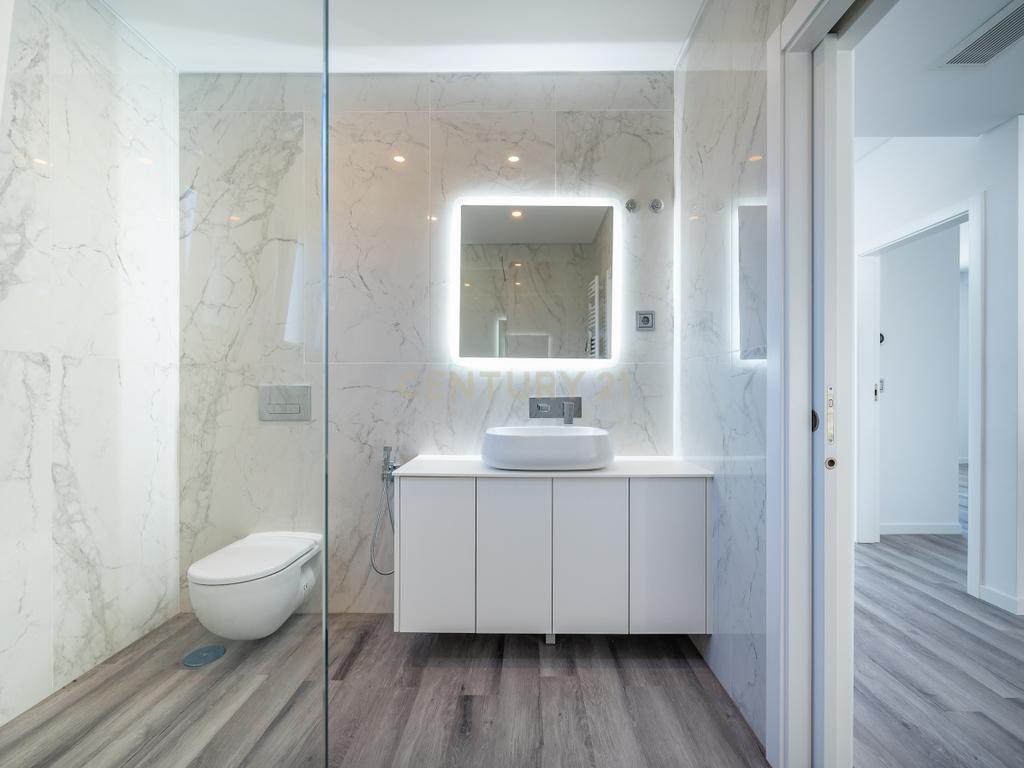 Moradia T5 de luxo com Piscina em Famões - Odivelas - Image 52