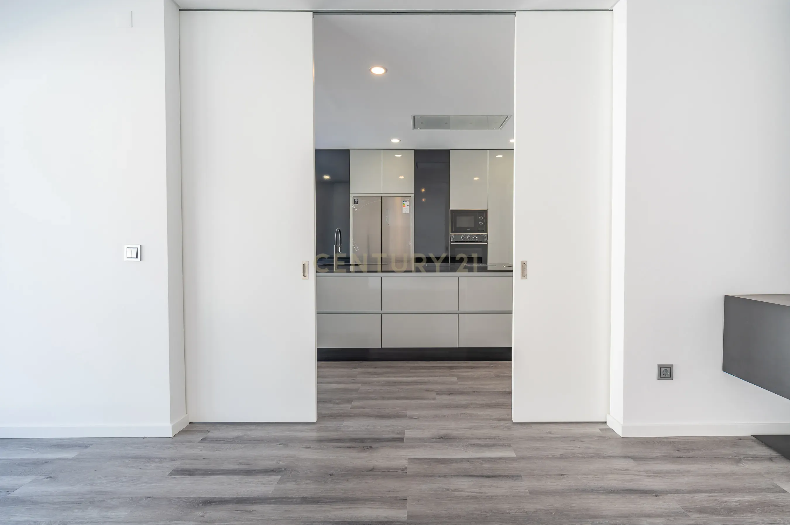 Moradia T5 de luxo com Piscina em Famões - Odivelas - Image 8