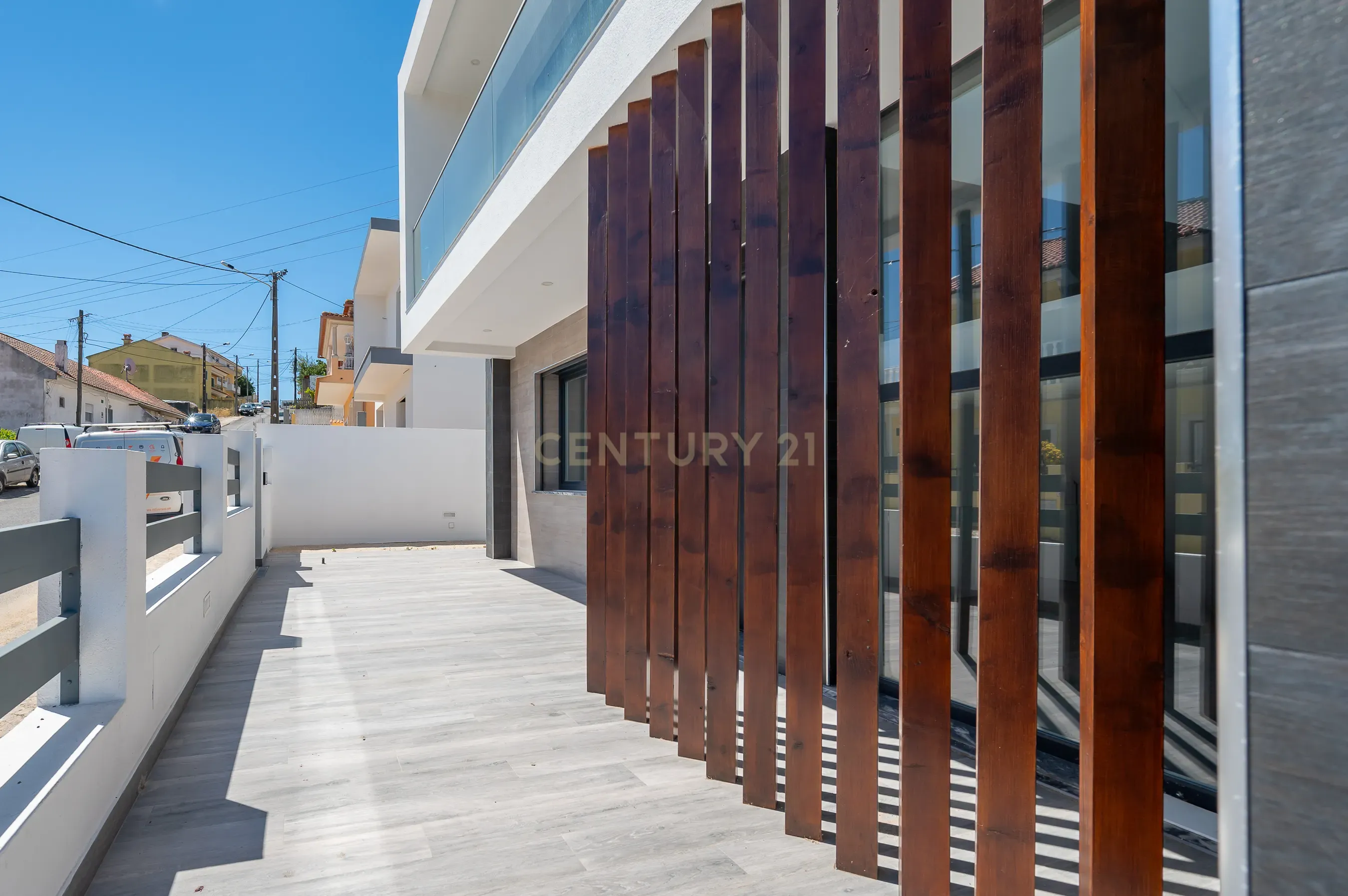 Moradia T5 de luxo com Piscina em Famões - Odivelas - Image 16