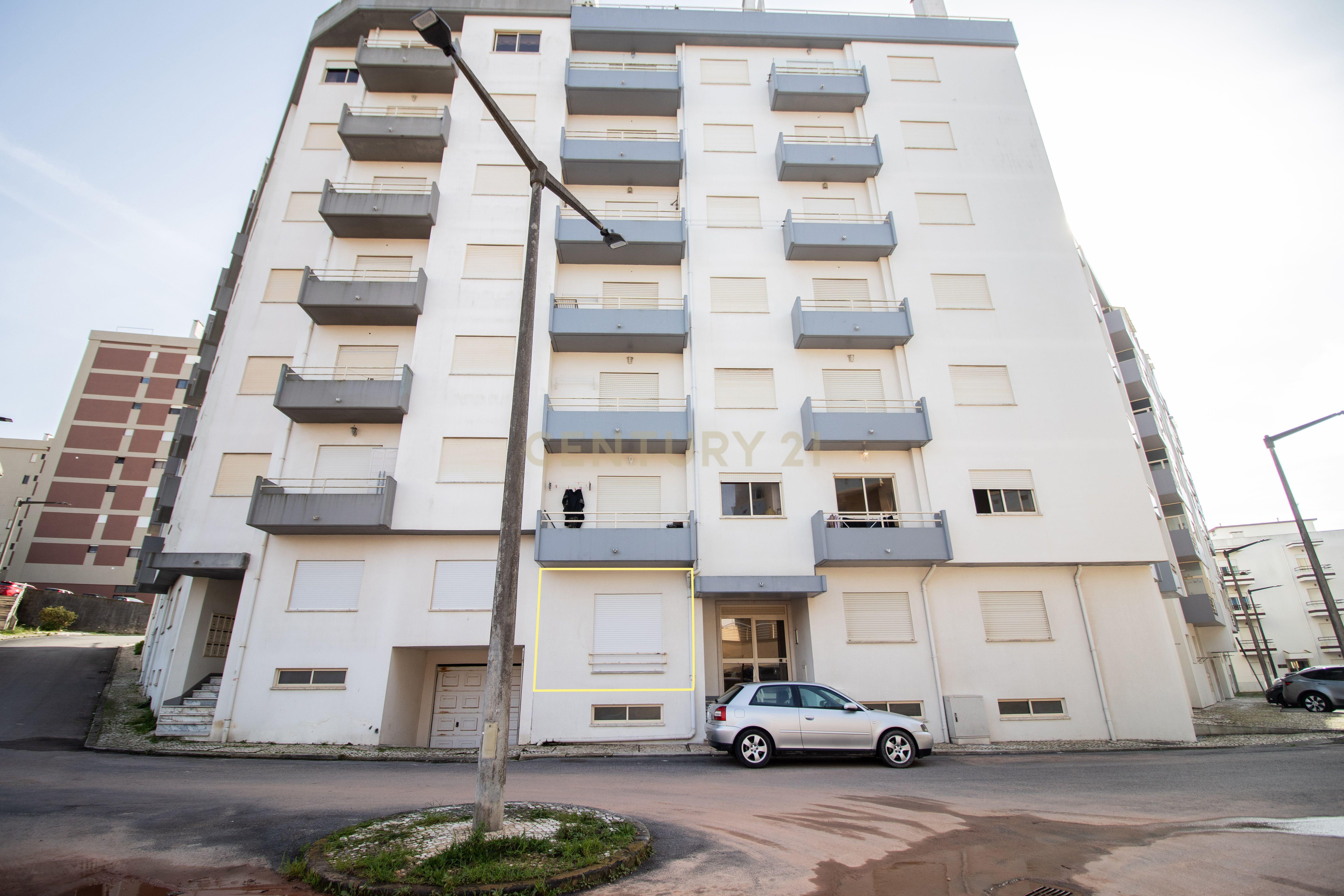 Apartamento T2 em RC elevado, a 500 metros da Praia Buarcos - Figueira da Foz - Image 28